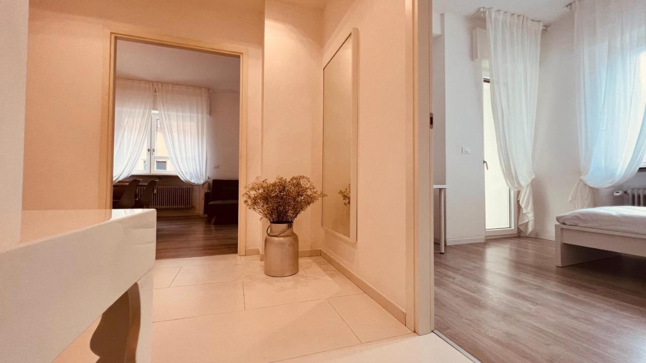 White House Lounge Supreme Apartment อูดิเน ภายนอก รูปภาพ